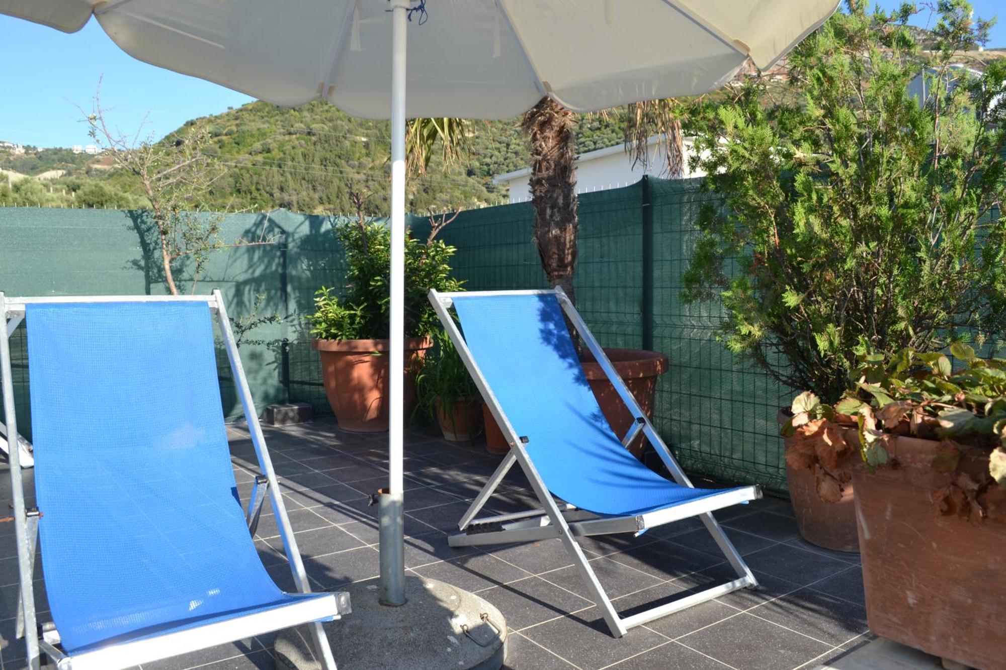 Seaview Penthouse Terrace & Garage Apartment Vlorë Exterior foto