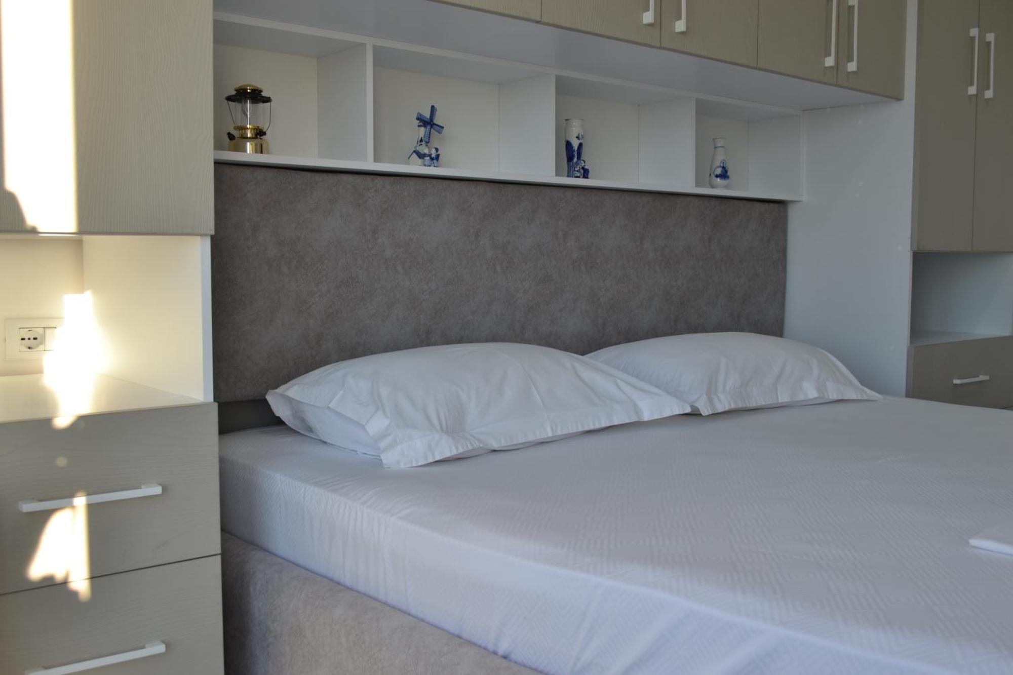 Seaview Penthouse Terrace & Garage Apartment Vlorë Exterior foto
