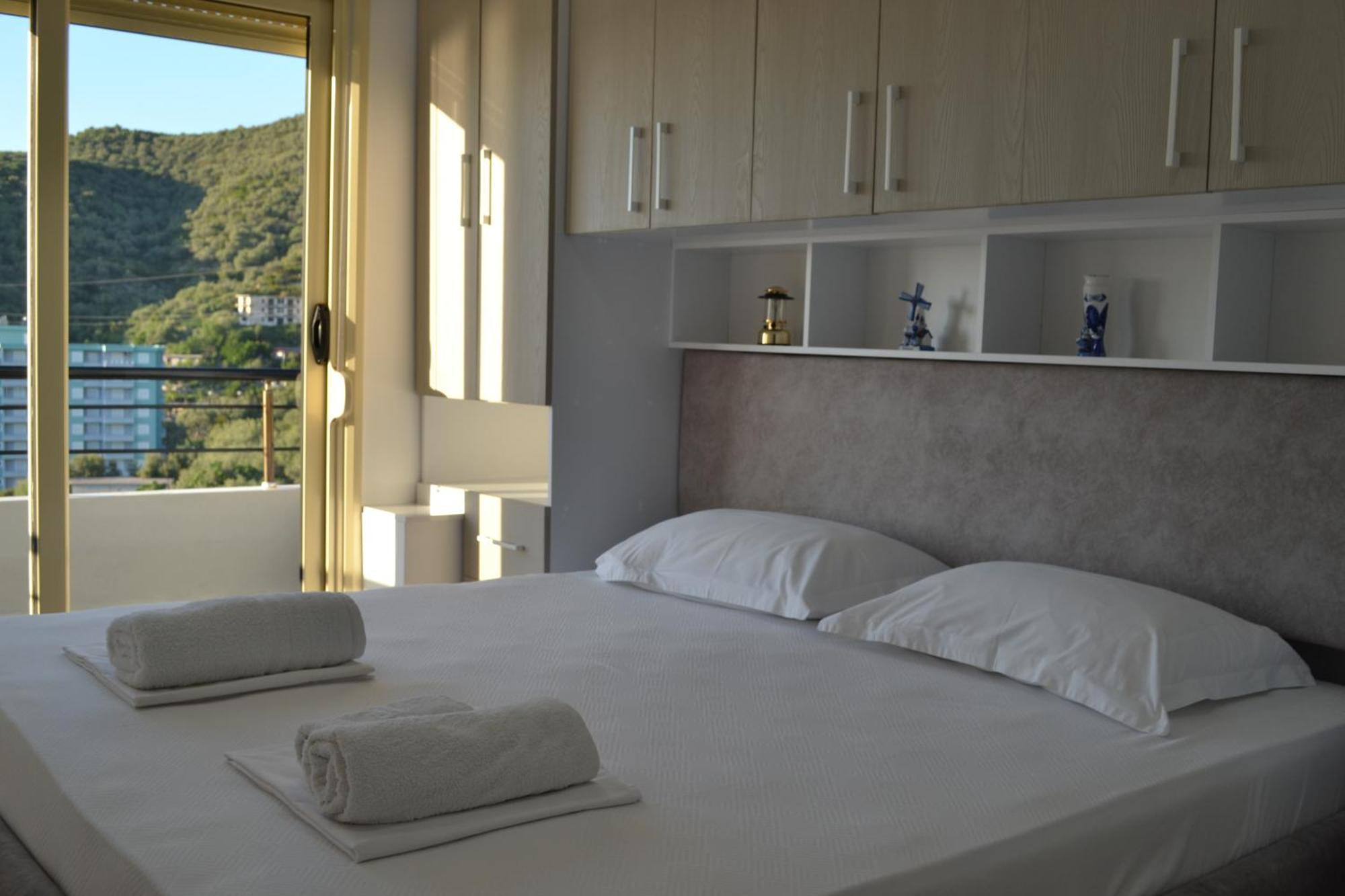 Seaview Penthouse Terrace & Garage Apartment Vlorë Exterior foto